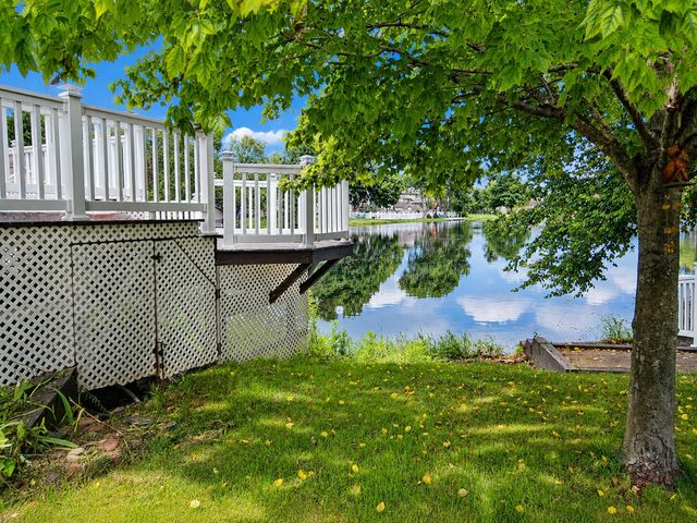 37 Covington Drive, Valparaiso, IN 46385