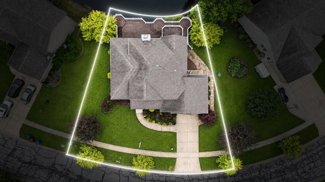 37 Covington Drive, Valparaiso, IN 46385