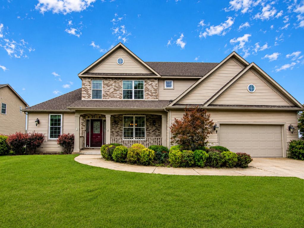 37 Covington Drive, Valparaiso, IN 46385