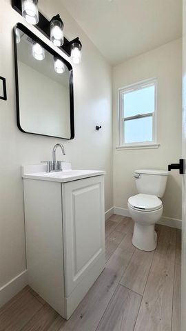 2032 Farnsworth Way, Rancho Cordova, CA 95670