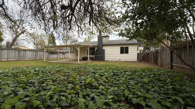 2032 Farnsworth Way, Rancho Cordova, CA 95670