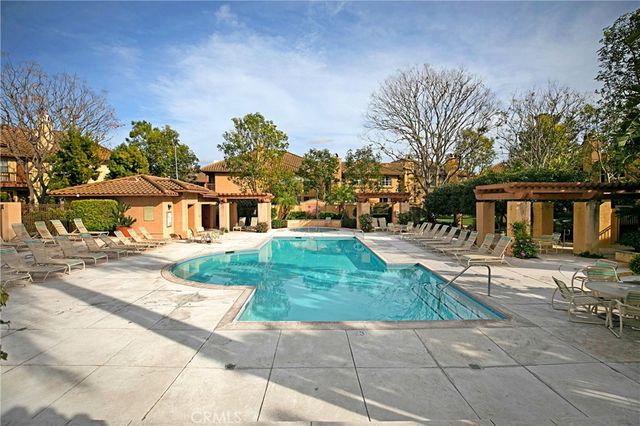 2744 Monza, Tustin, CA 92782