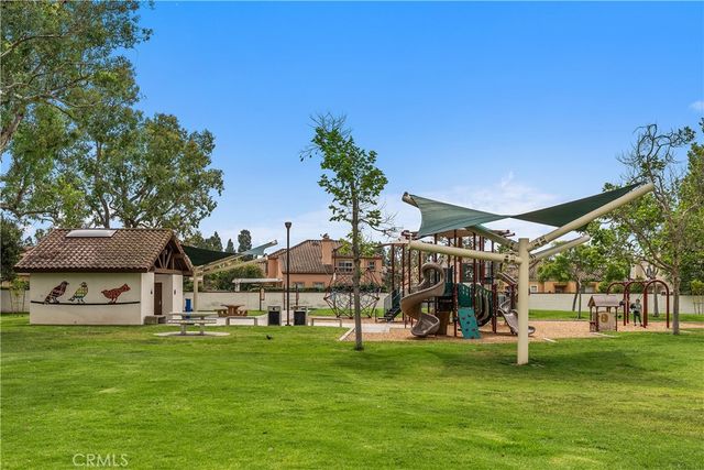 2744 Monza, Tustin, CA 92782