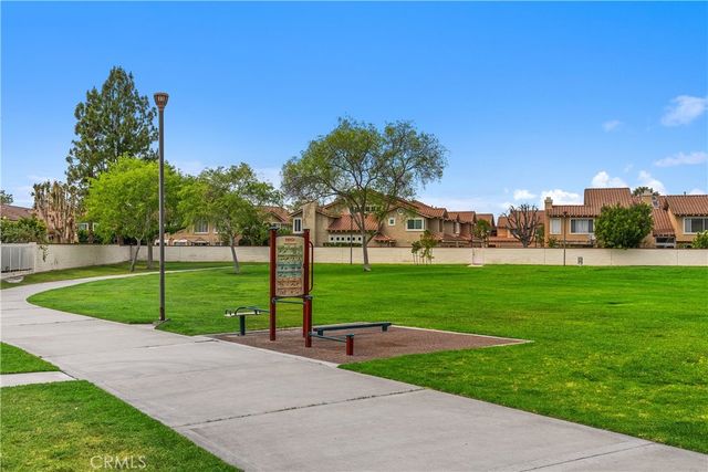 2744 Monza, Tustin, CA 92782