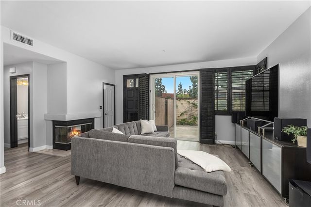 2744 Monza, Tustin, CA 92782