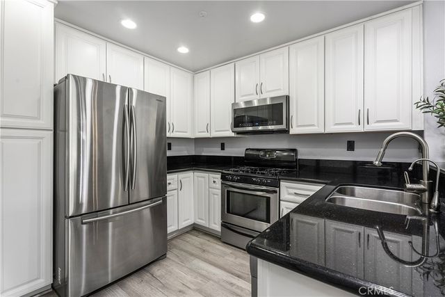 2744 Monza, Tustin, CA 92782