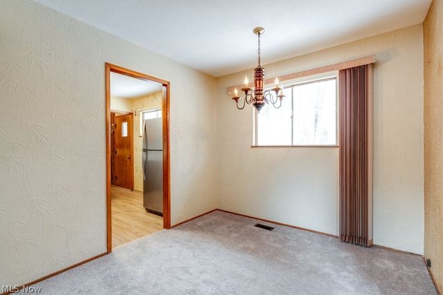 684 Sherwood Drive, Aurora, OH 44202