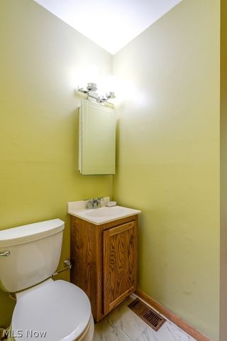 684 Sherwood Drive, Aurora, OH 44202