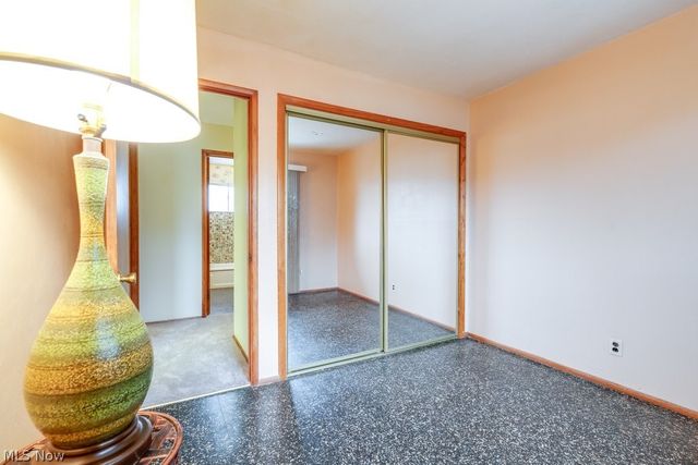 684 Sherwood Drive, Aurora, OH 44202