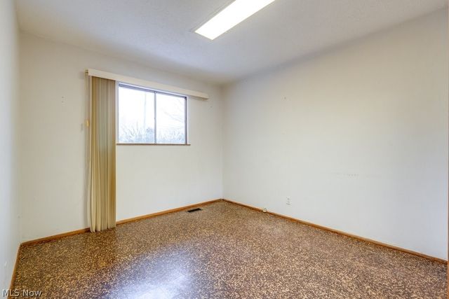 684 Sherwood Drive, Aurora, OH 44202