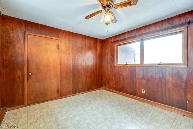 684 Sherwood Drive, Aurora, OH 44202