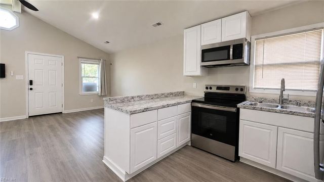 31 Bland ST, Hampton, VA 23669
