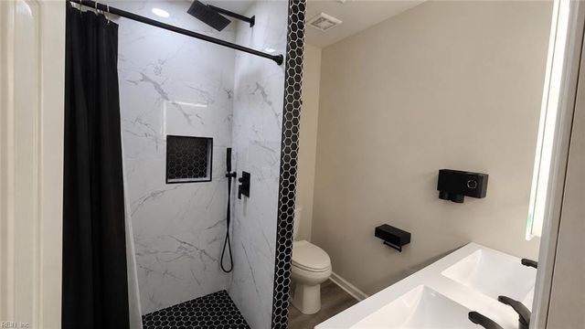 31 Bland ST, Hampton, VA 23669