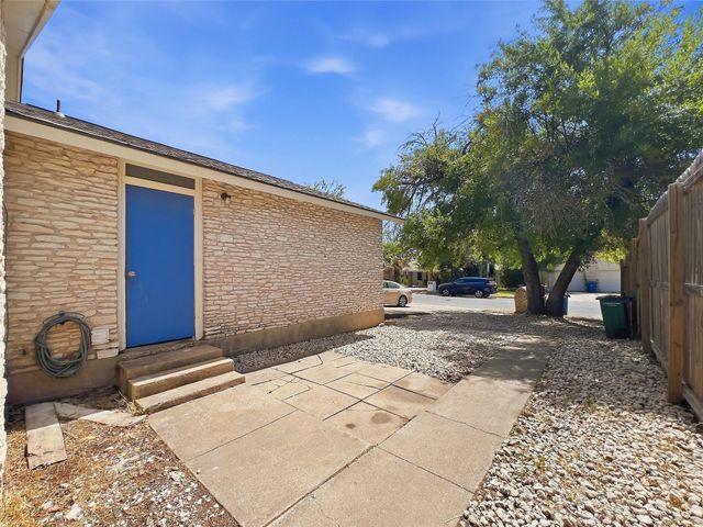1012 Fieldwood DR A, Austin, TX 78758