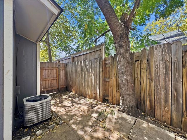 1012 Fieldwood DR A, Austin, TX 78758