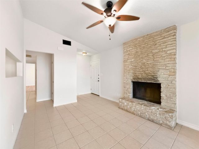 1012 Fieldwood DR A, Austin, TX 78758