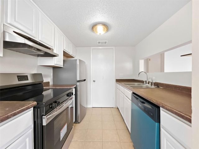 1012 Fieldwood DR A, Austin, TX 78758