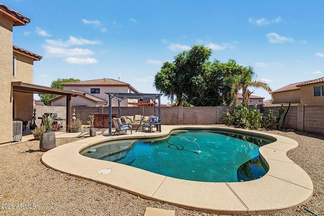 10609 W DALEY Lane, Peoria, AZ 85383