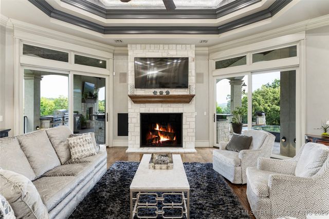 5879 N Eagle Summit Road, Owasso, OK 74055