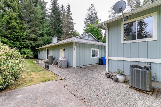 19113 21st Street SW, Lakebay, WA 98349