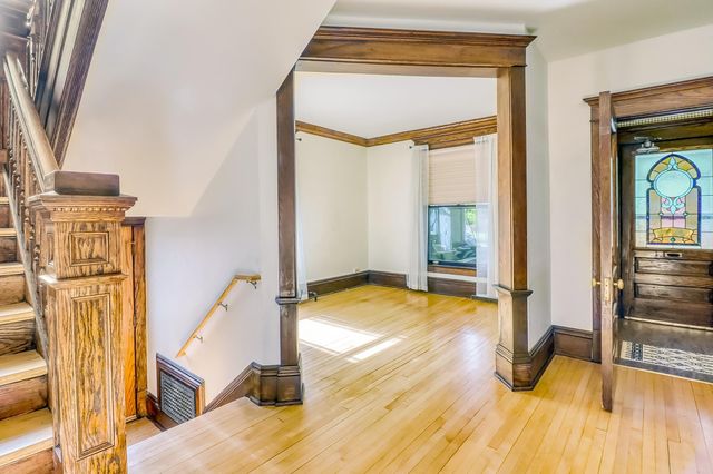 1117 3rd Avenue S, Fargo, ND 58103