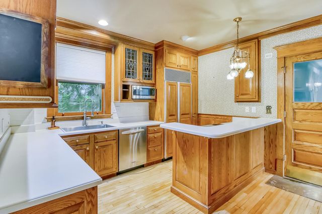 1117 3rd Avenue S, Fargo, ND 58103