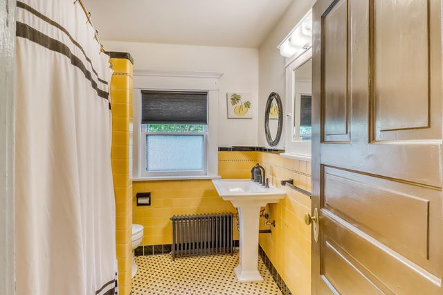 1117 3rd Avenue S, Fargo, ND 58103