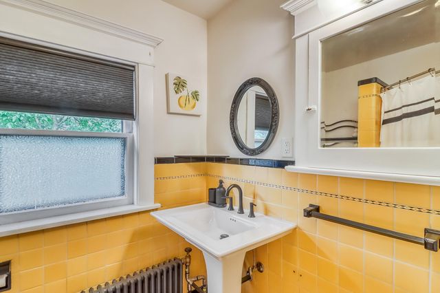 1117 3rd Avenue S, Fargo, ND 58103