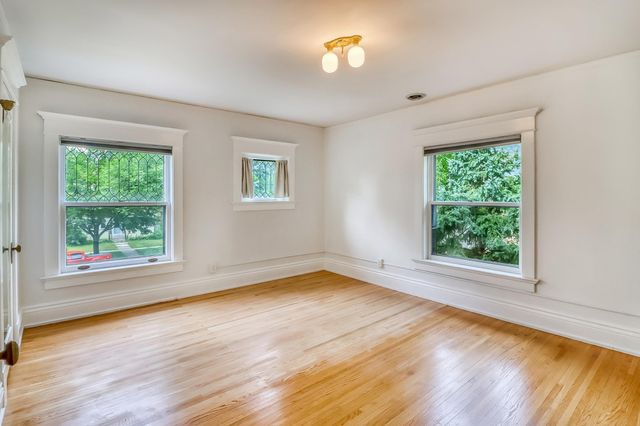 1117 3rd Avenue S, Fargo, ND 58103