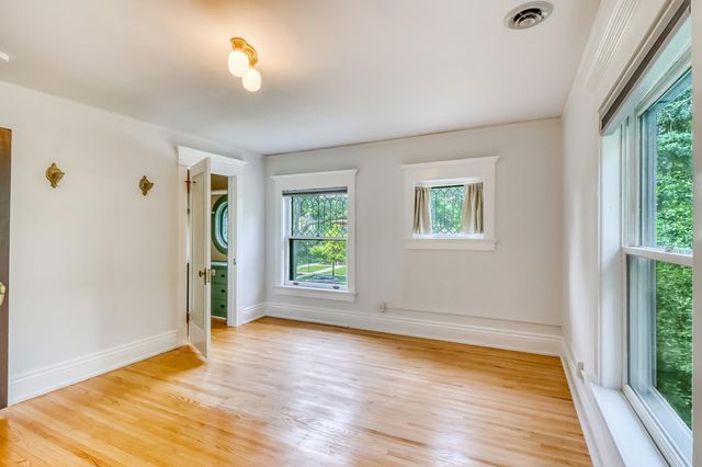 1117 3rd Avenue S, Fargo, ND 58103