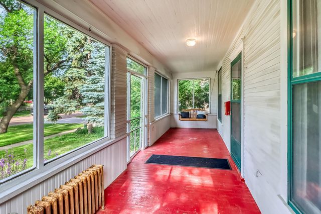 1117 3rd Avenue S, Fargo, ND 58103