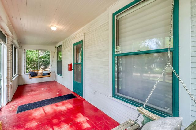 1117 3rd Avenue S, Fargo, ND 58103