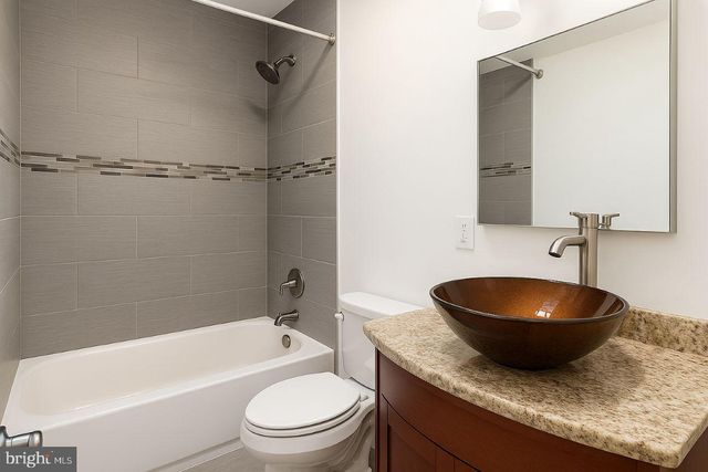 6421 N 15TH ST, Philadelphia, PA 19126