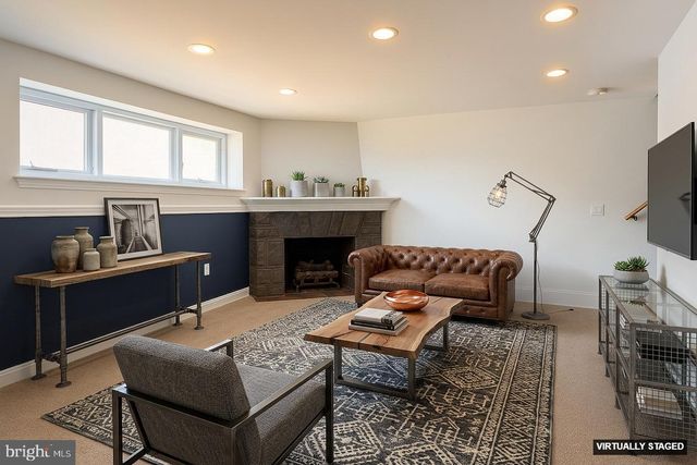 6421 N 15TH ST, Philadelphia, PA 19126