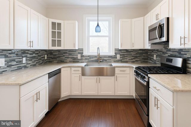 6421 N 15TH ST, Philadelphia, PA 19126