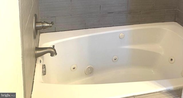 6421 N 15TH ST, Philadelphia, PA 19126