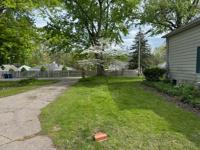 1001 Earl Road, Michigan City, IN 46360