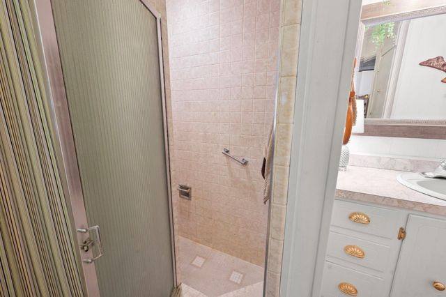 115 Princes Circle, Ivanhoe, TX 75979