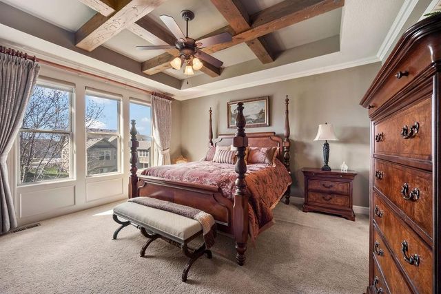 15917 E 29th Street Court S, Independence, MO 64055