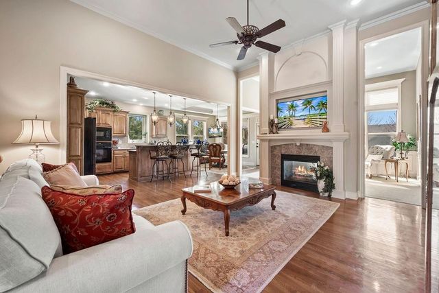 15917 E 29th Street Court S, Independence, MO 64055