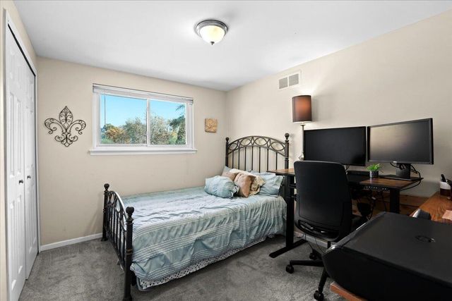 29945 Everett Street, Southfield City, MI 48076