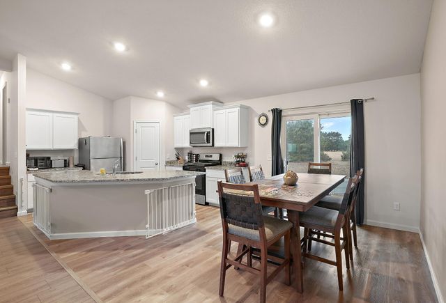 39604 Fallbrook Avenue, North Branch, MN 55056