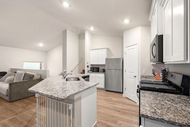 39604 Fallbrook Avenue, North Branch, MN 55056