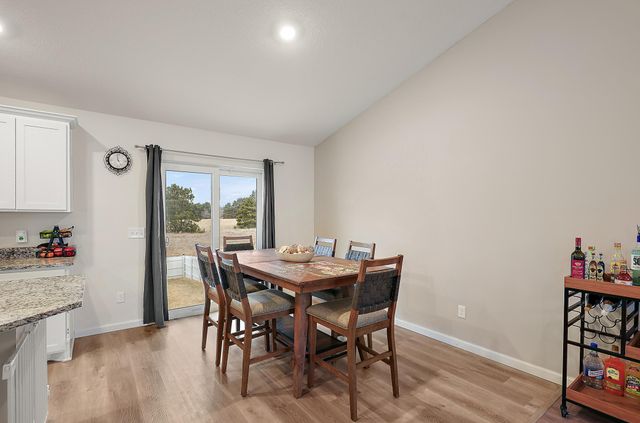 39604 Fallbrook Avenue, North Branch, MN 55056