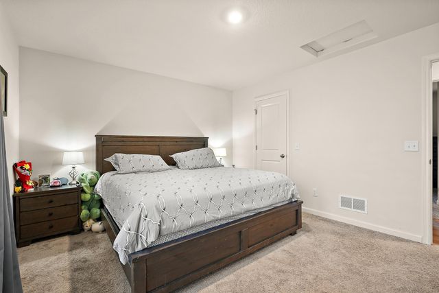 39604 Fallbrook Avenue, North Branch, MN 55056