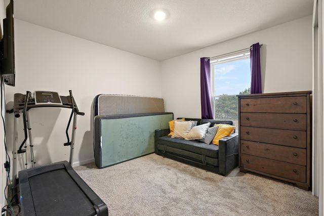 39604 Fallbrook Avenue, North Branch, MN 55056