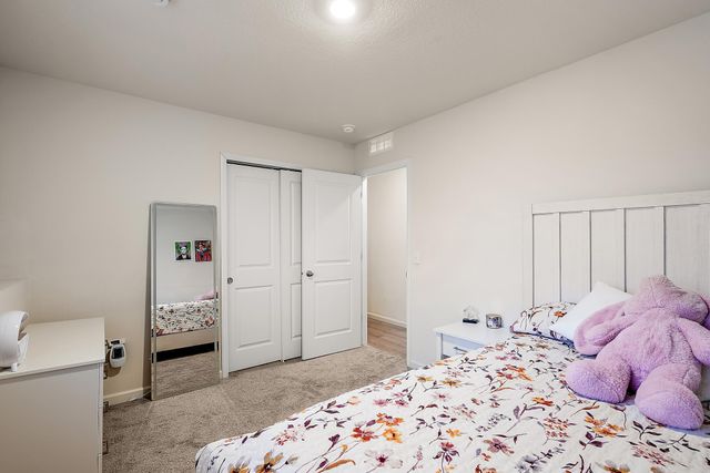 39604 Fallbrook Avenue, North Branch, MN 55056