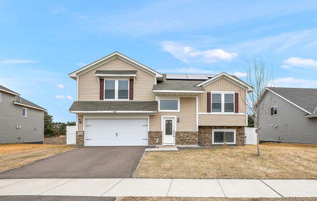 39604 Fallbrook Avenue, North Branch, MN 55056