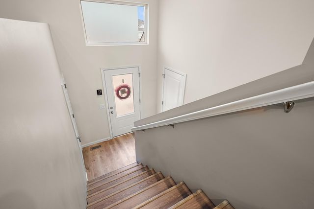 39604 Fallbrook Avenue, North Branch, MN 55056