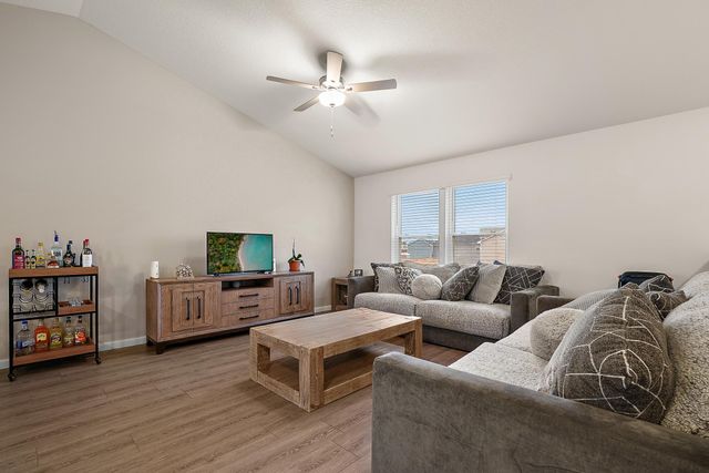 39604 Fallbrook Avenue, North Branch, MN 55056